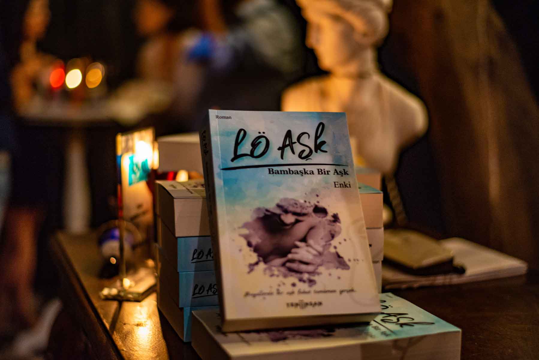 Lö Aşk Bambaşka Bir Aşk